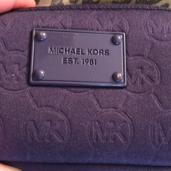 Michael Kors Purple Wristlet - Picture 3 of 8